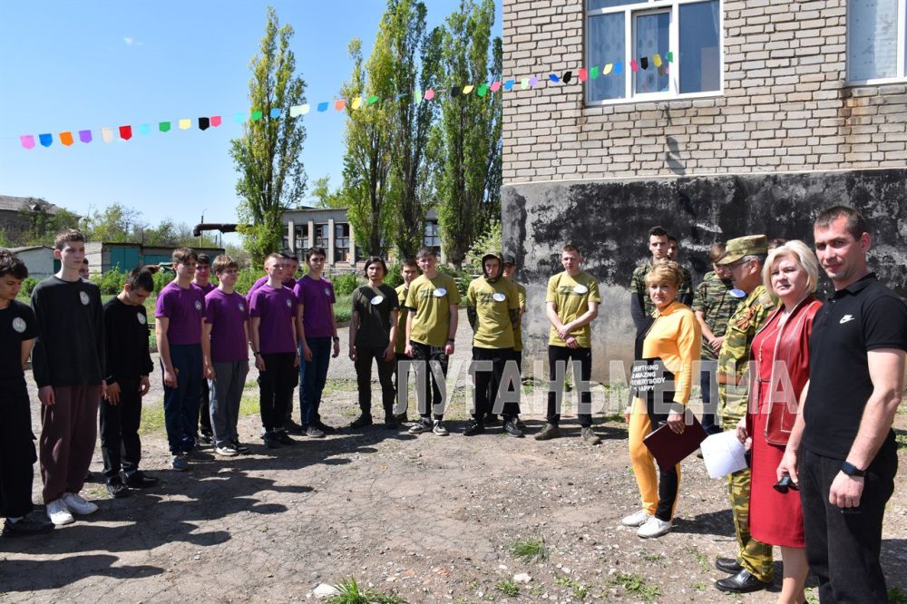 В рамках мероприятий к Году защитника Отечества и 80-ой годовщины Победы в Великой Отечественной войне в Первомайском колледже было организовано проведение спортивно-патриотической игры «Зарница» среди учащихся учебных... В рамках мероприятий к Году защитника Отечества и 80-ой годовщины Победы в Великой Отечественной войне в Первомайском колледже было организовано проведение спортивно-патриотической игры «Зарница» среди учащихся учебных...
