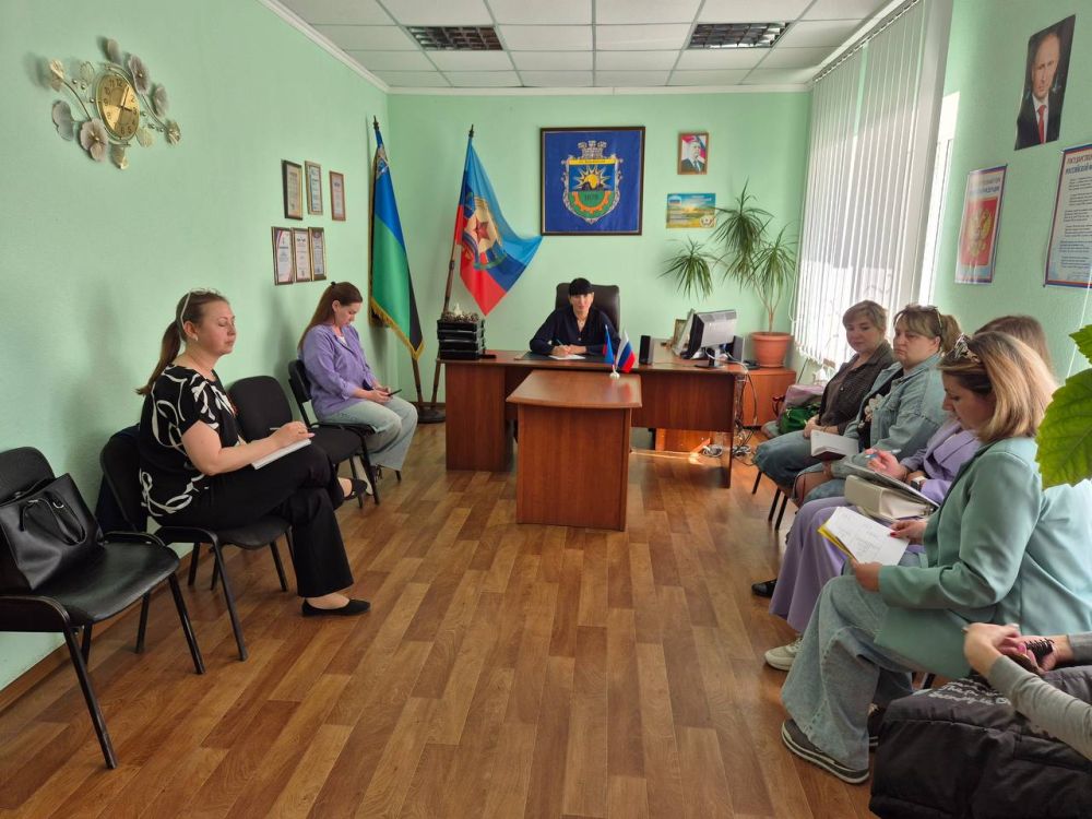 Сегодня в отделе жизнеобеспечения пгтДзержинский проведено рабочее совещание с руководителями образовательных учреждений Сегодня в отделе жизнеобеспечения пгтДзержинский проведено рабочее совещание с руководителями образовательных учреждений