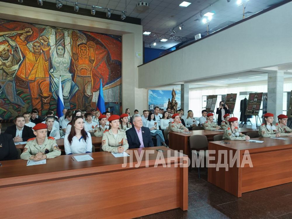 В Краснодоне прошла акция «Диктант Победы» В Краснодоне прошла акция «Диктант Победы»