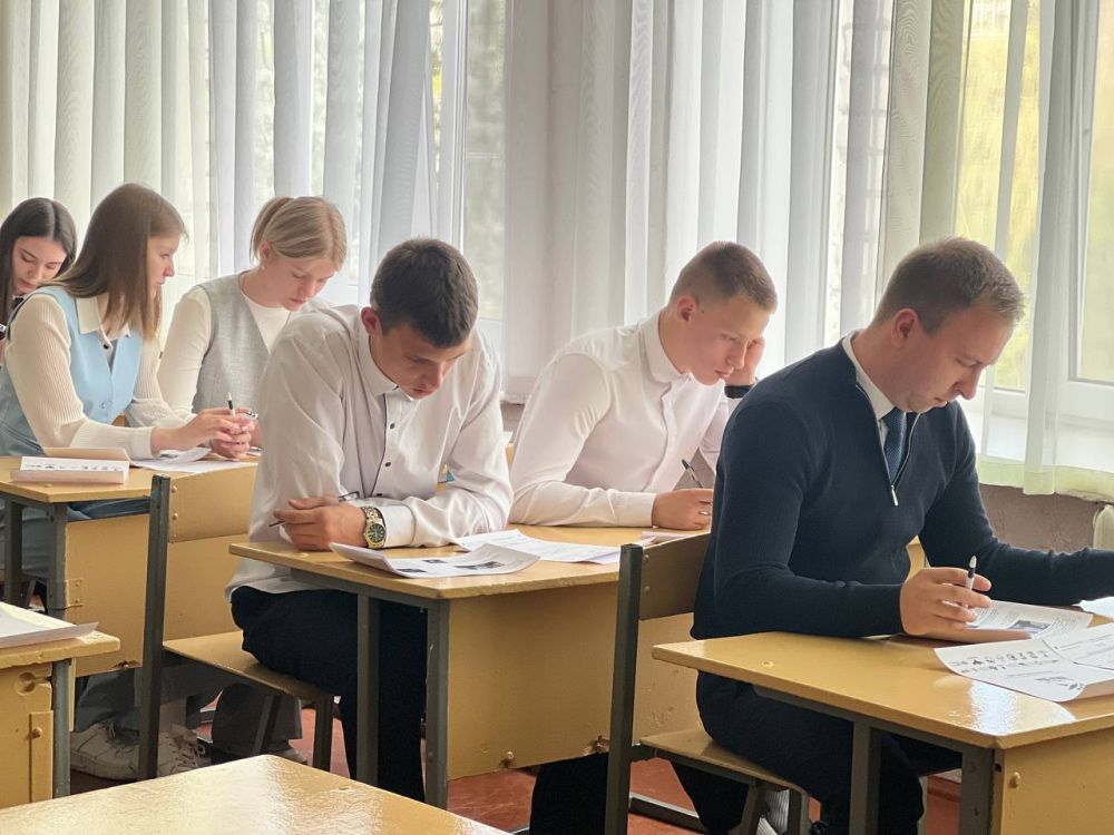 Депутатский корпус принял участие в «Диктанте Победы" Депутатский корпус принял участие в «Диктанте Победы"