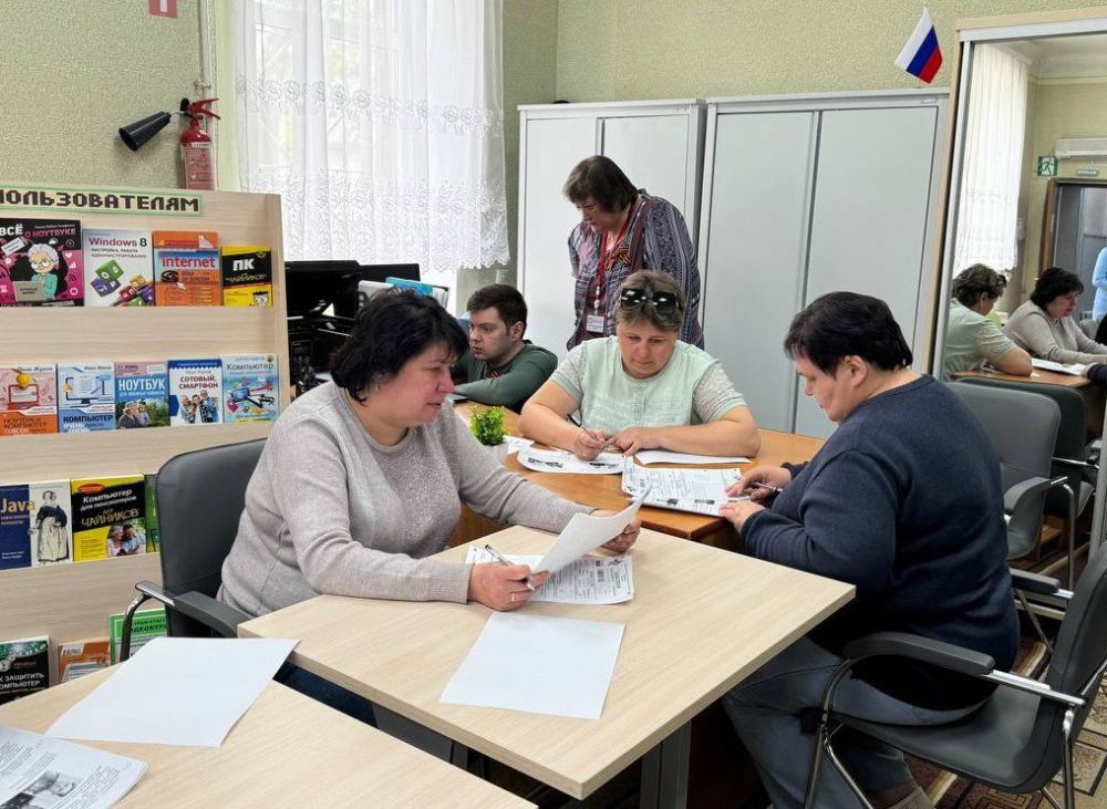 Красный Луч присоединился к международной акции «Диктант Победы – 2025» Красный Луч присоединился к международной акции «Диктант Победы – 2025»