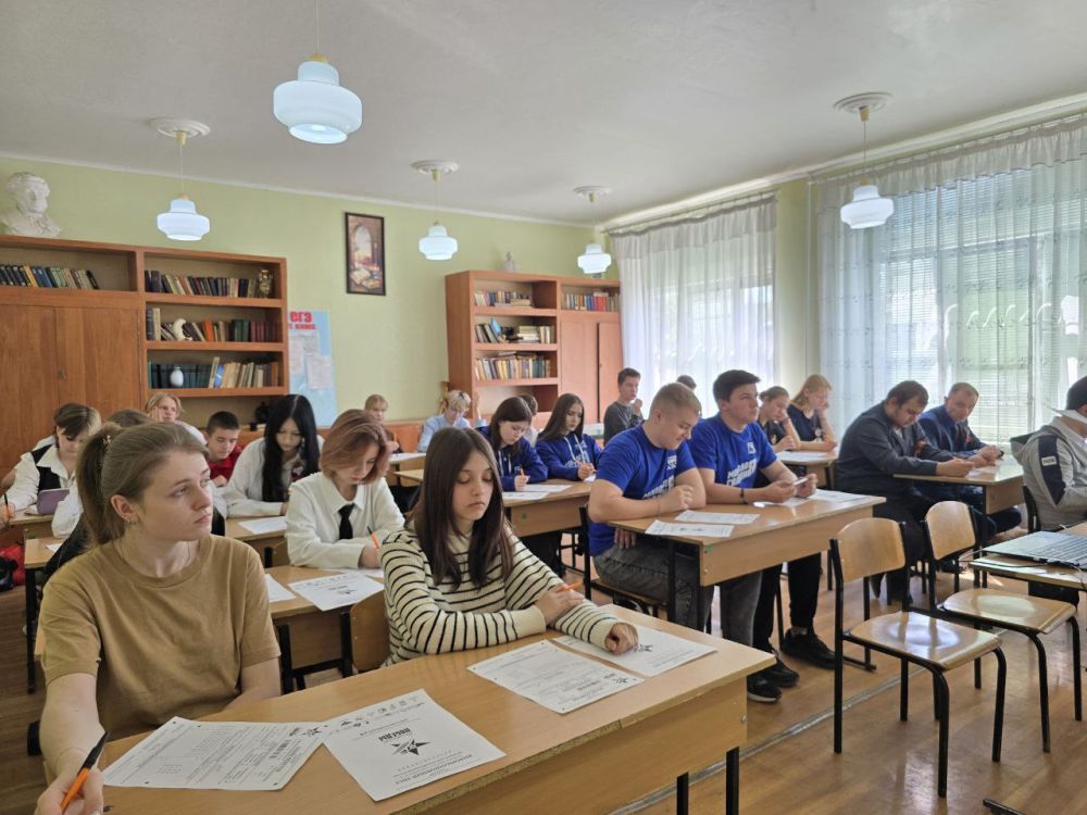 Друзья, сегодня уже второй год подряд присоединяемся к всероссийской акции “Диктант Победы”! Друзья, сегодня уже второй год подряд присоединяемся к всероссийской акции “Диктант Победы”!
