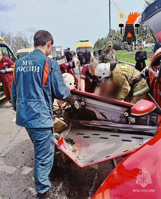 На въезде в Луганск со стороны Краснодона произошла смертельная авария На въезде в Луганск со стороны Краснодона произошла смертельная авария