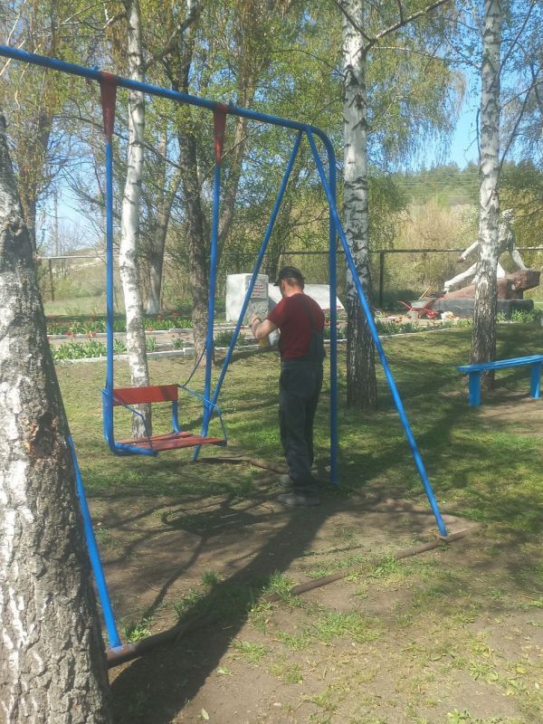 В Белокуракинском округе активно ведутся работы по благоустройству общественных территорий В Белокуракинском округе активно ведутся работы по благоустройству общественных территорий
