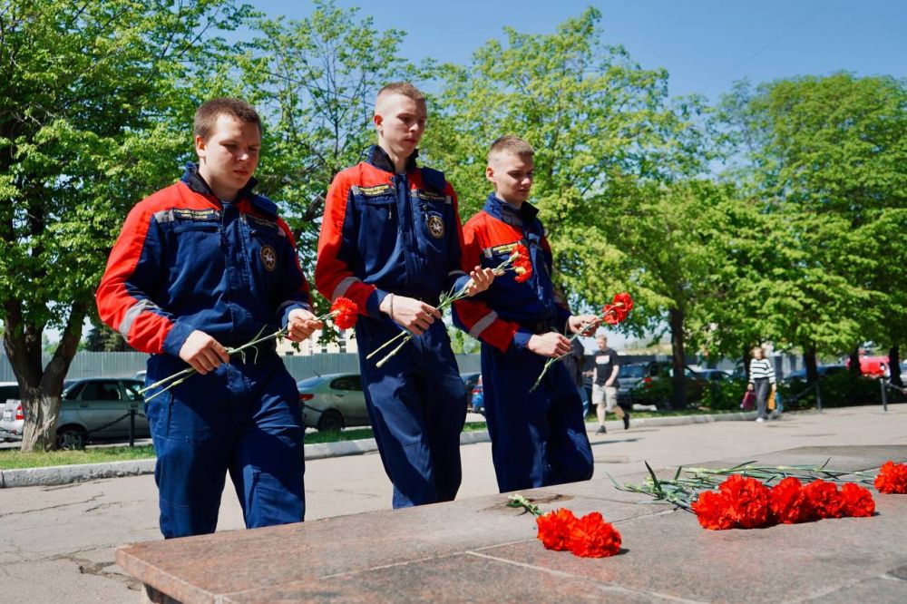 Память о тех, кто спасал жизни: День памяти МЧС России Память о тех, кто спасал жизни: День памяти МЧС России