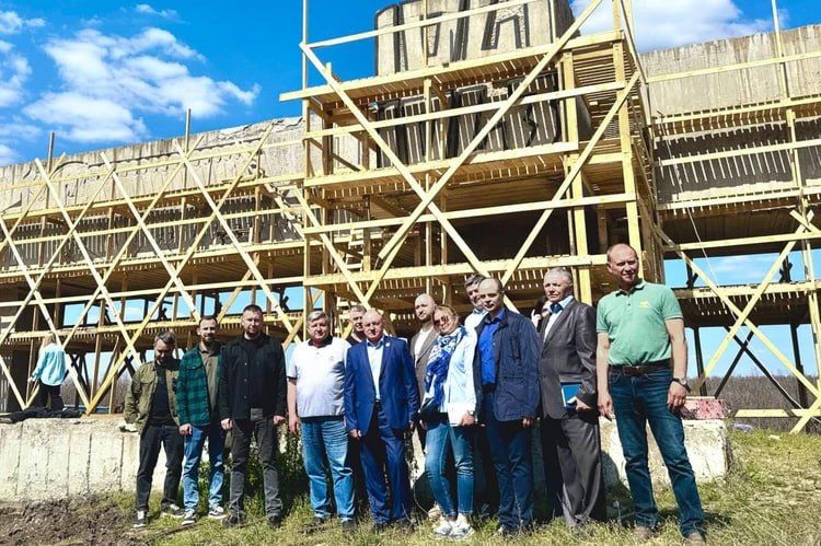 В ЛНР началась реконструкция мемориала у реки Миус В ЛНР началась реконструкция мемориала у реки Миус