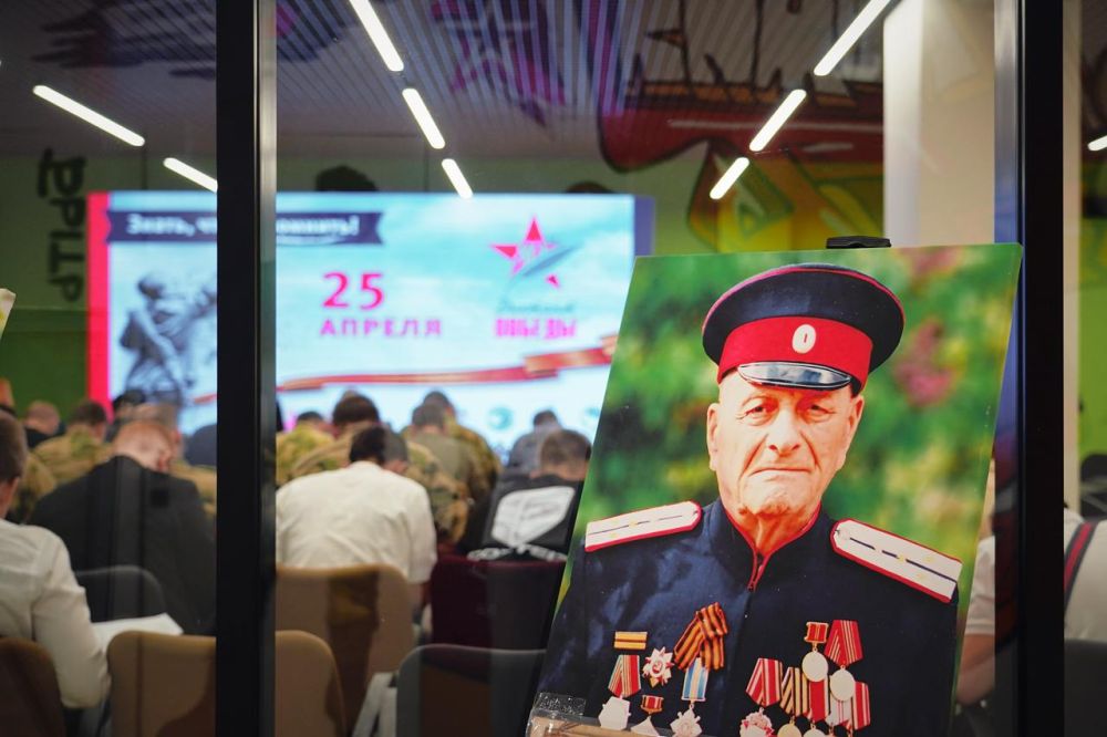 Знать, чтобы помнить!. Под таким слоганом прошла акция «Диктант Победы», а точкой притяжения для участия стал Дом молодёжи Знать, чтобы помнить!. Под таким слоганом прошла акция «Диктант Победы», а точкой притяжения для участия стал Дом молодёжи