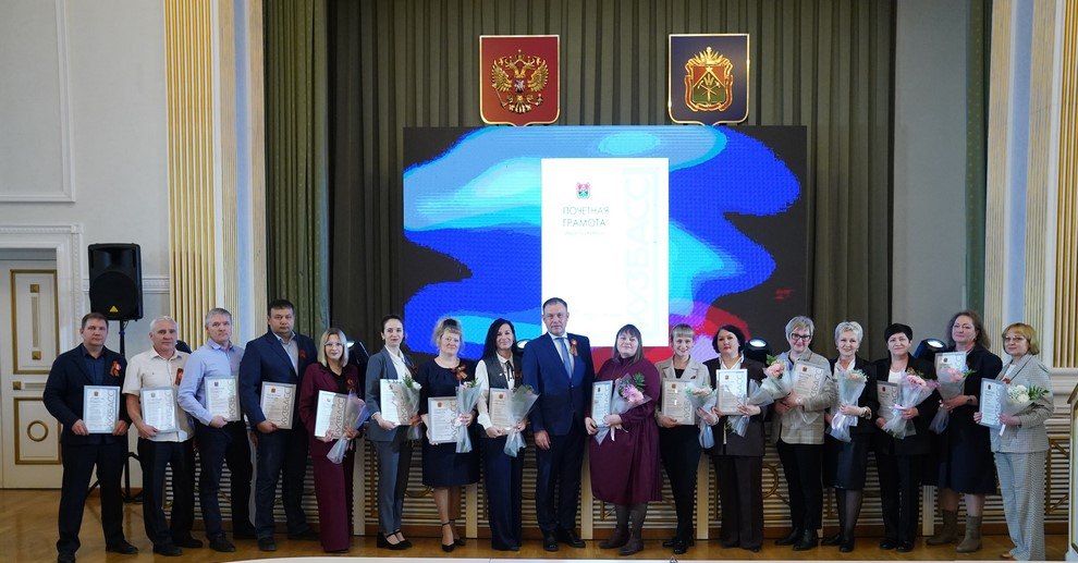 #* Подборка интересных новостей из регионов к этому часу: #* Подборка интересных новостей из регионов к этому часу: