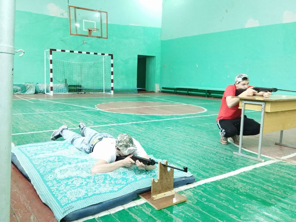 В рамках конкурса "Новая республика руками молодежи", в котором победил студент Ровеньковского технико-экономического колледжа Иконников Михаил с проектом "Студенческий тир СтрелОК", продолжаются строительные работы В рамках конкурса "Новая республика руками молодежи", в котором победил студент Ровеньковского технико-экономического колледжа Иконников Михаил с проектом "Студенческий тир СтрелОК", продолжаются строительные работы