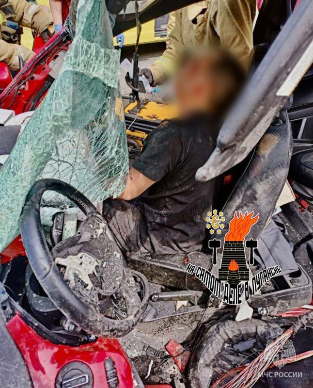 На въезде в Луганск со стороны Краснодона произошла смертельная авария На въезде в Луганск со стороны Краснодона произошла смертельная авария