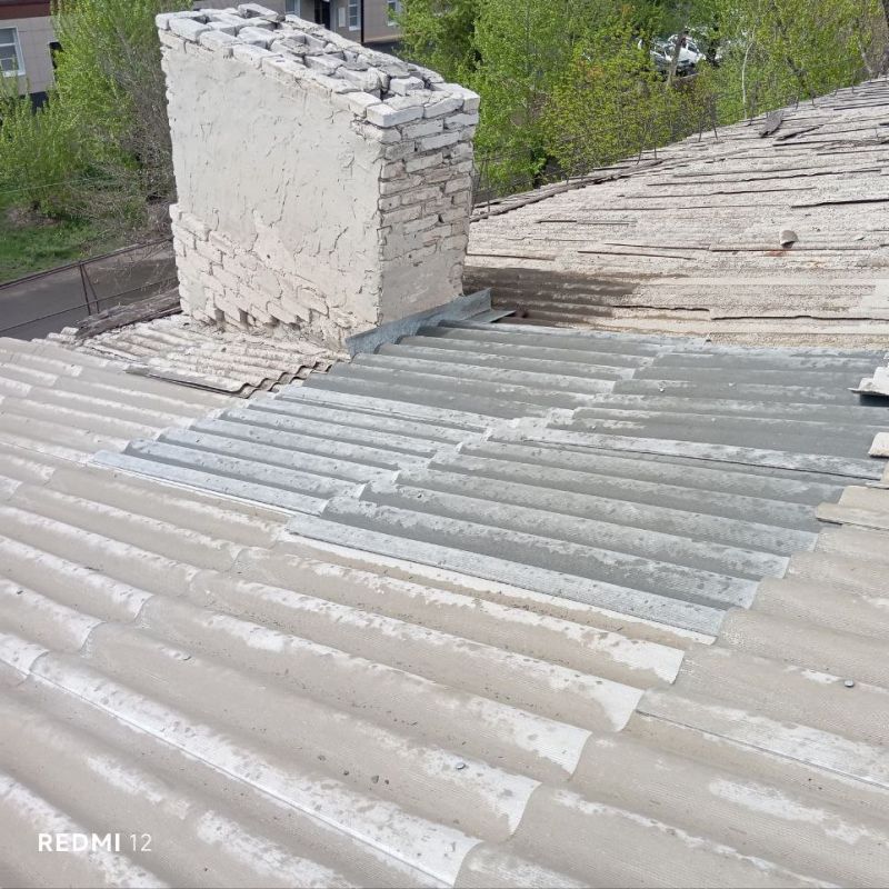 Специалисты Антрацитовского филиала ЕУК завершили текущие ремонты кровли в многоквартирных домах по следующим адресам: Специалисты Антрацитовского филиала ЕУК завершили текущие ремонты кровли в многоквартирных домах по следующим адресам: