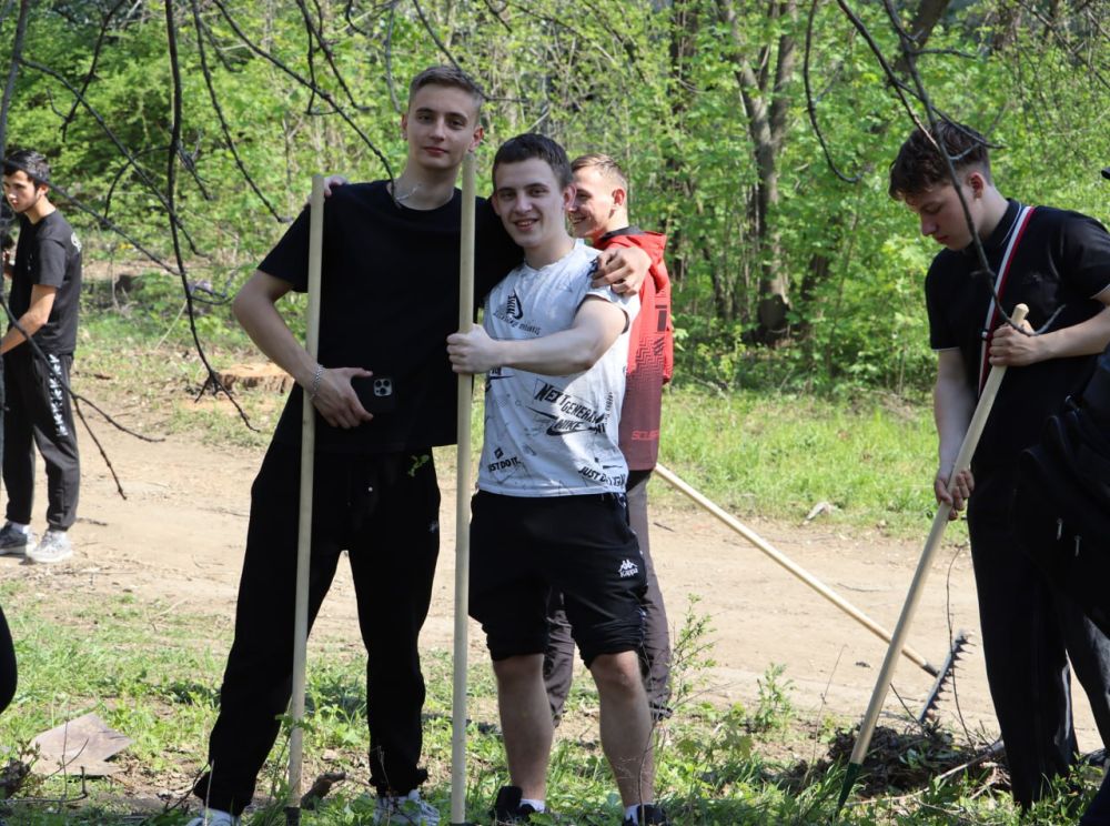 Молодежь за чистоту: Вместе для Победы! Молодежь за чистоту: Вместе для Победы!