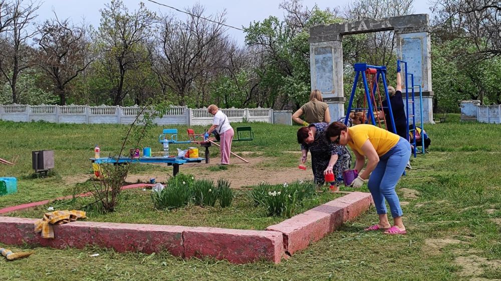 Жители населенных пунктов Краснодонщины приняли активное участие во Всероссийском субботнике Жители населенных пунктов Краснодонщины приняли активное участие во Всероссийском субботнике