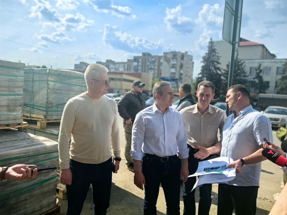 Сергей Козенко: Вчера город Краснодон посетил Губернатор нашего шефа-региона Тюменской области Александр Моор, чтобы лично ознакомиться с ходом реализации ключевых инфраструктурных проектов Сергей Козенко: Вчера город Краснодон посетил Губернатор нашего шефа-региона Тюменской области Александр Моор, чтобы лично ознакомиться с ходом реализации ключевых инфраструктурных проектов