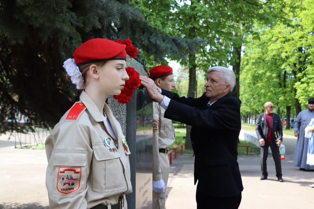 В Стаханове почтили память ликвидаторов последствий аварии на ЧАЭС В Стаханове почтили память ликвидаторов последствий аварии на ЧАЭС