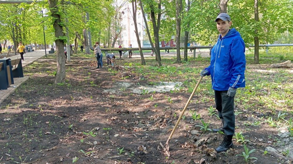 Субботник — это забота о родной земле Субботник — это забота о родной земле