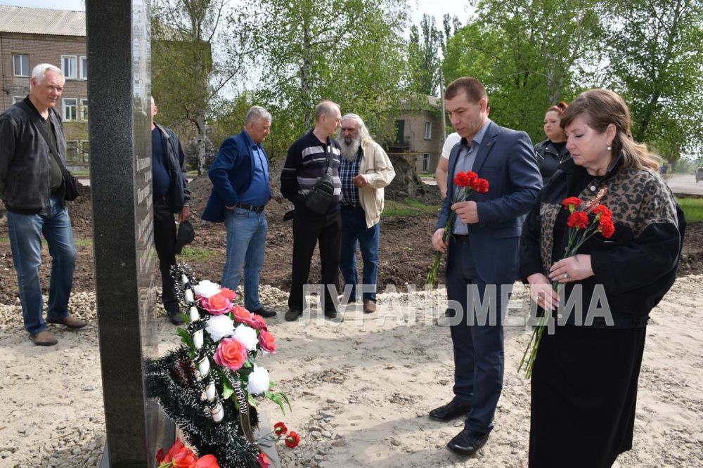 В сквере Чернобыльской славы города Первомайска был организован митинг, посвященный Дню чествования участников ликвидации последствий аварии на ЧАЭС В сквере Чернобыльской славы города Первомайска был организован митинг, посвященный Дню чествования участников ликвидации последствий аварии на ЧАЭС