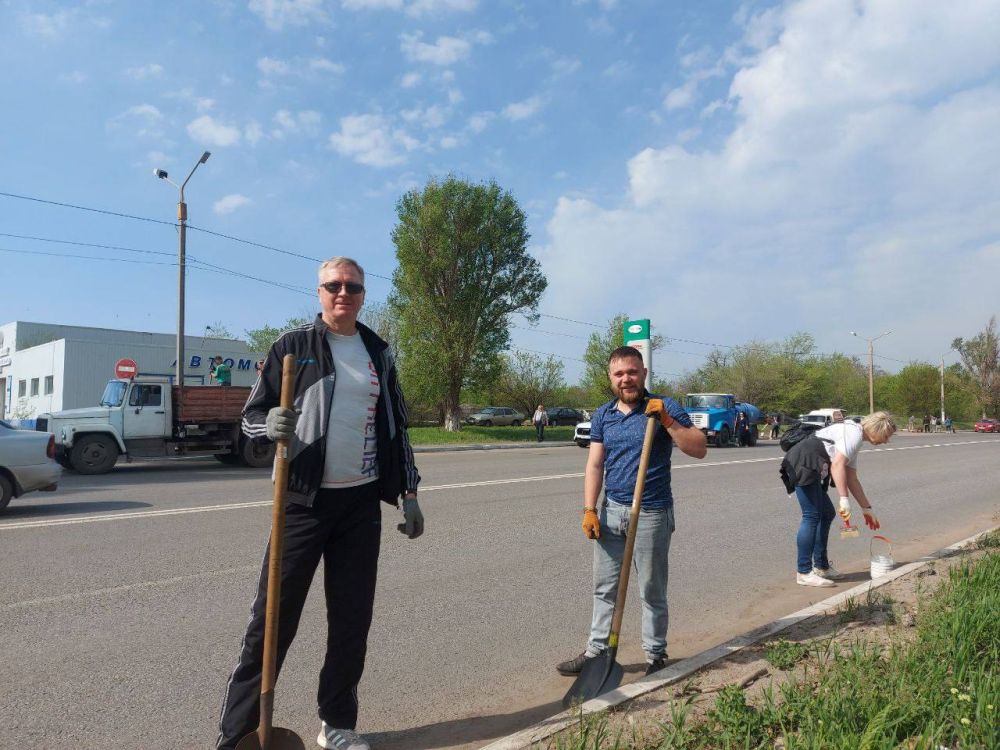 Роман Лысенко: Сегодня 26 апреля состоялся Всероссийский субботник, в котором свое участие приняли многие жители нашего города Роман Лысенко: Сегодня 26 апреля состоялся Всероссийский субботник, в котором свое участие приняли многие жители нашего города