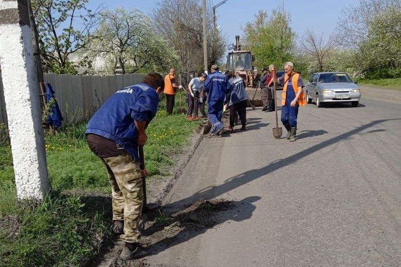 Город преобразился: жители Червонопартизанска приняли участие во Всероссийском субботнике Город преобразился: жители Червонопартизанска приняли участие во Всероссийском субботнике