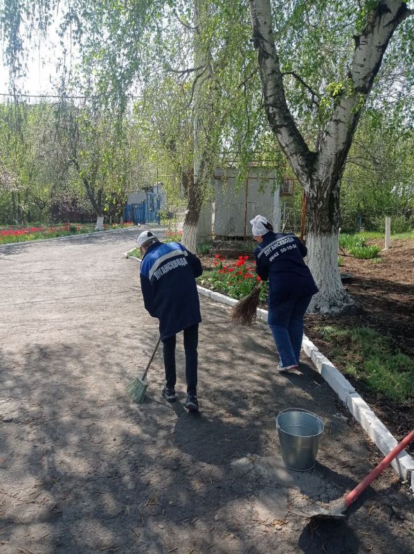 Антрацитовский муниципальный округ присоединился к Всероссийскому субботнику, который иниицирован Минстроем Российской Федерации в поддержку Всероссийского онлайн-голосования за объекты благоустройства Антрацитовский муниципальный округ присоединился к Всероссийскому субботнику, который иниицирован Минстроем Российской Федерации в поддержку Всероссийского онлайн-голосования за объекты благоустройства