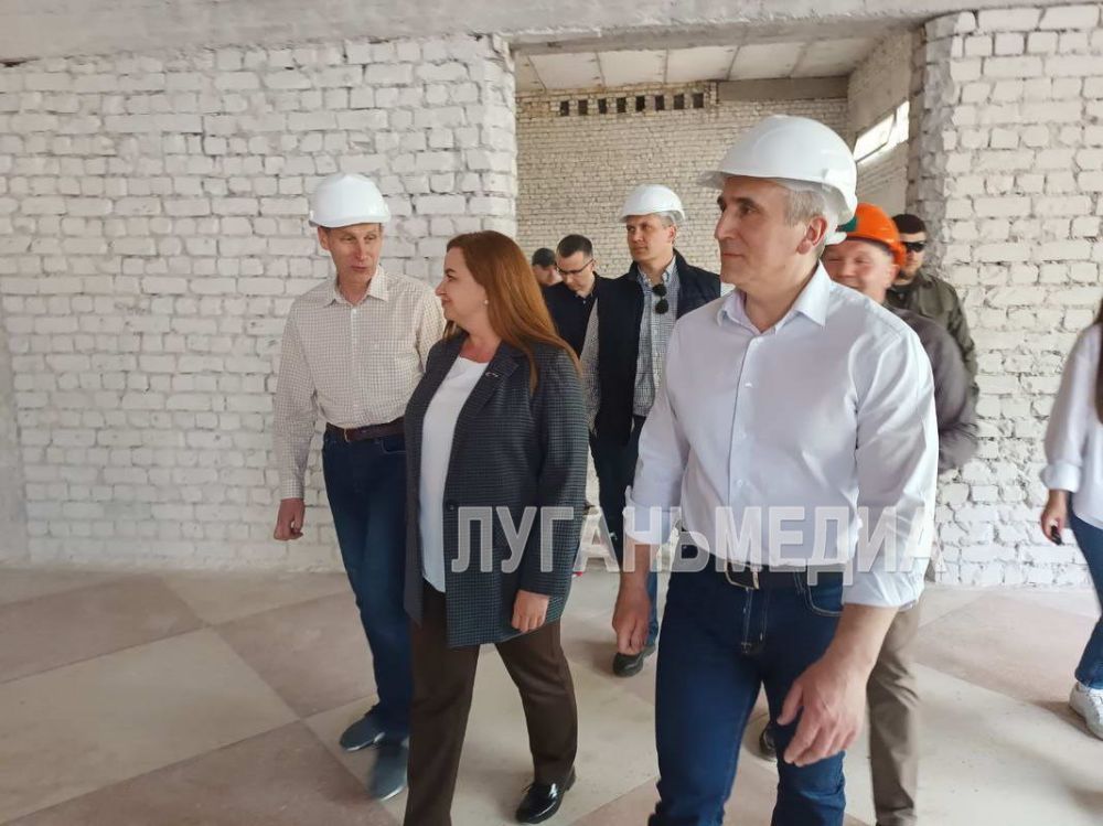 Губернатор Тюменской области посетил с рабочим визитом город Краснодон Губернатор Тюменской области посетил с рабочим визитом город Краснодон