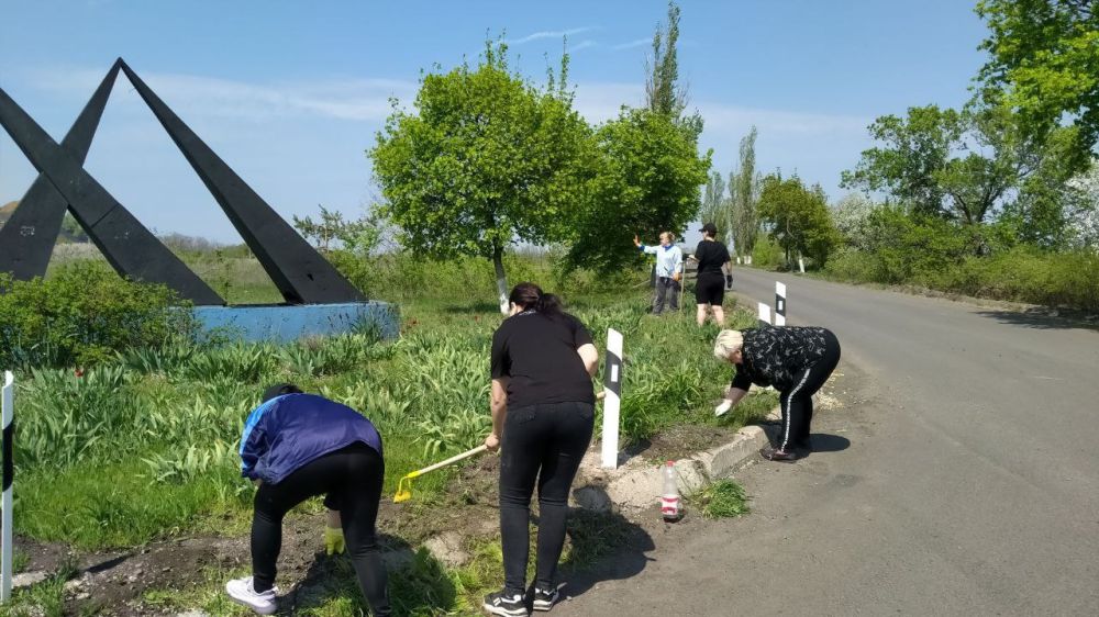 Сегодня сотрудники отдела жизнедеятельности пгт Сегодня сотрудники отдела жизнедеятельности пгт