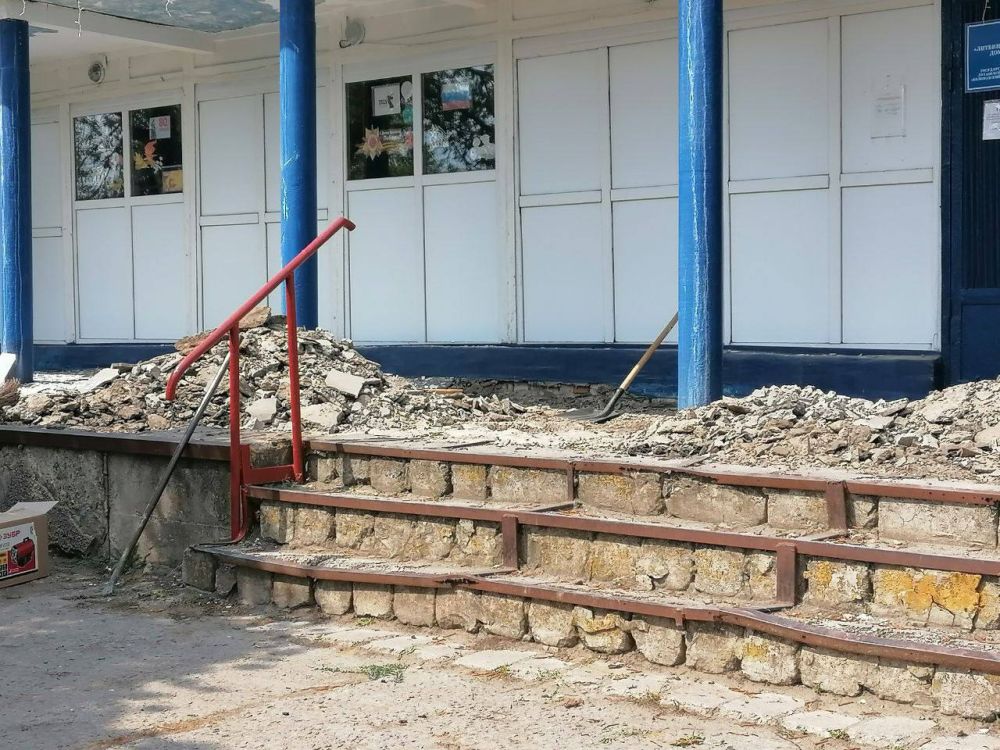 Ежегодно активисты партии «Единая Россия» в поддержку партпроекта «Чистая страна» плечом к плечу с Минстроем России выходят на Всероссийский субботник, чтобы преобразить родные уголки края Ежегодно активисты партии «Единая Россия» в поддержку партпроекта «Чистая страна» плечом к плечу с Минстроем России выходят на Всероссийский субботник, чтобы преобразить родные уголки края