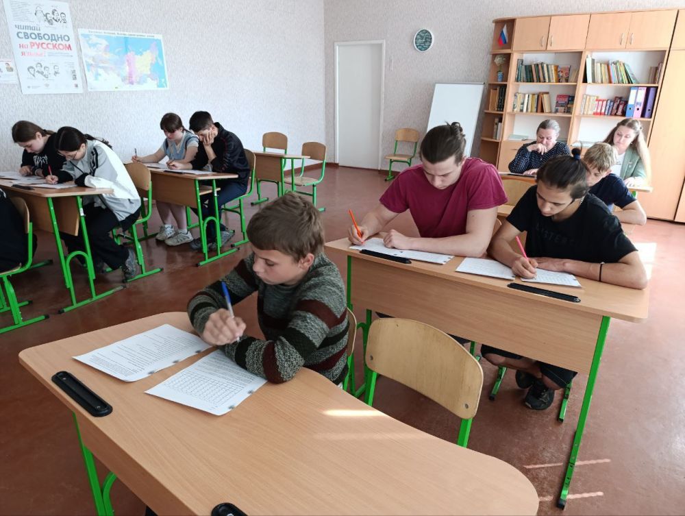 «ШКОЛА ВЫПУСКНИКА» В ГРЕЧИШКИНО: ПОМАГАЯ ШКОЛЬНИКАМ ОПРЕДЕЛИТЬСЯ С БУДУЩИМ «ШКОЛА ВЫПУСКНИКА» В ГРЕЧИШКИНО: ПОМАГАЯ ШКОЛЬНИКАМ ОПРЕДЕЛИТЬСЯ С БУДУЩИМ