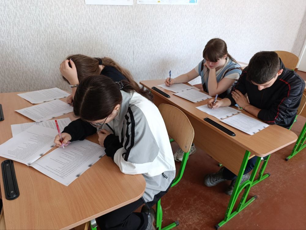 «ШКОЛА ВЫПУСКНИКА» В ГРЕЧИШКИНО: ПОМАГАЯ ШКОЛЬНИКАМ ОПРЕДЕЛИТЬСЯ С БУДУЩИМ «ШКОЛА ВЫПУСКНИКА» В ГРЕЧИШКИНО: ПОМАГАЯ ШКОЛЬНИКАМ ОПРЕДЕЛИТЬСЯ С БУДУЩИМ