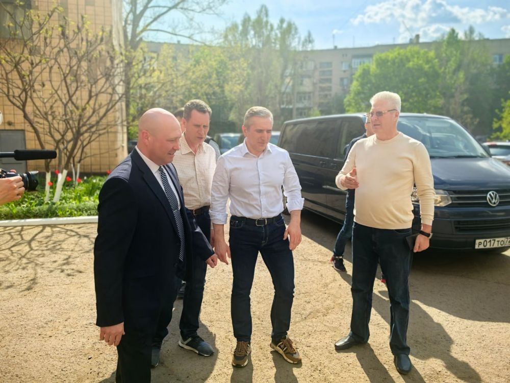 Сергей Козенко: Вчера город Краснодон посетил Губернатор нашего шефа-региона Тюменской области Александр Моор, чтобы лично ознакомиться с ходом реализации ключевых инфраструктурных проектов Сергей Козенко: Вчера город Краснодон посетил Губернатор нашего шефа-региона Тюменской области Александр Моор, чтобы лично ознакомиться с ходом реализации ключевых инфраструктурных проектов