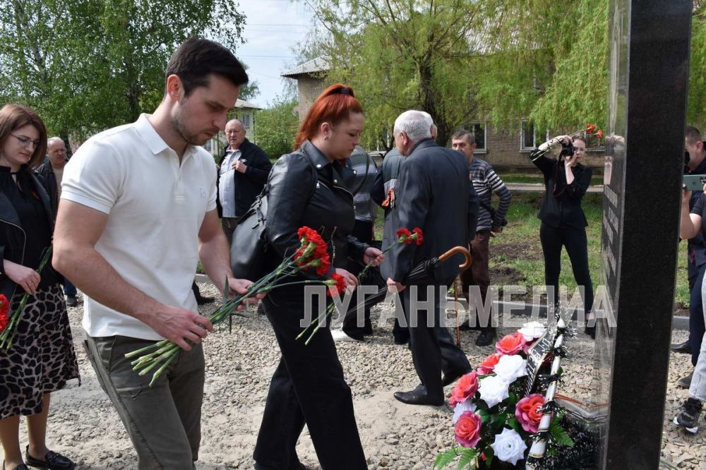 В сквере Чернобыльской славы города Первомайска был организован митинг, посвященный Дню чествования участников ликвидации последствий аварии на ЧАЭС В сквере Чернобыльской славы города Первомайска был организован митинг, посвященный Дню чествования участников ликвидации последствий аварии на ЧАЭС