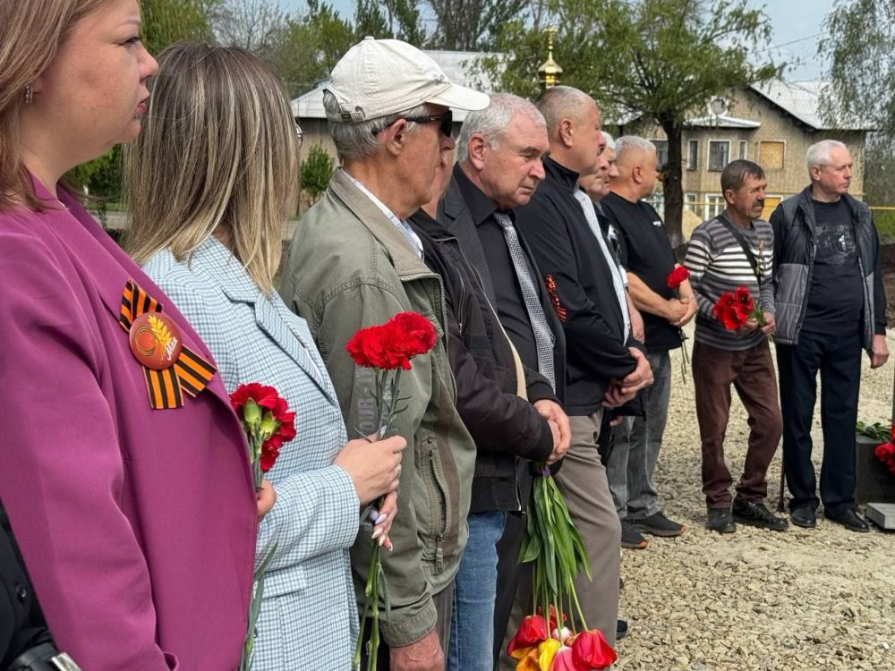 Сергей Колягин: Несмотря на проведение работ по благоустройству Сквера памяти жертв Чернобыльской трагедии, в День участников ликвидации последствий радиационных аварий и катастроф и памяти жертв этих аварий, вместе с... Сергей Колягин: Несмотря на проведение работ по благоустройству Сквера памяти жертв Чернобыльской трагедии, в День участников ликвидации последствий радиационных аварий и катастроф и памяти жертв этих аварий, вместе с...