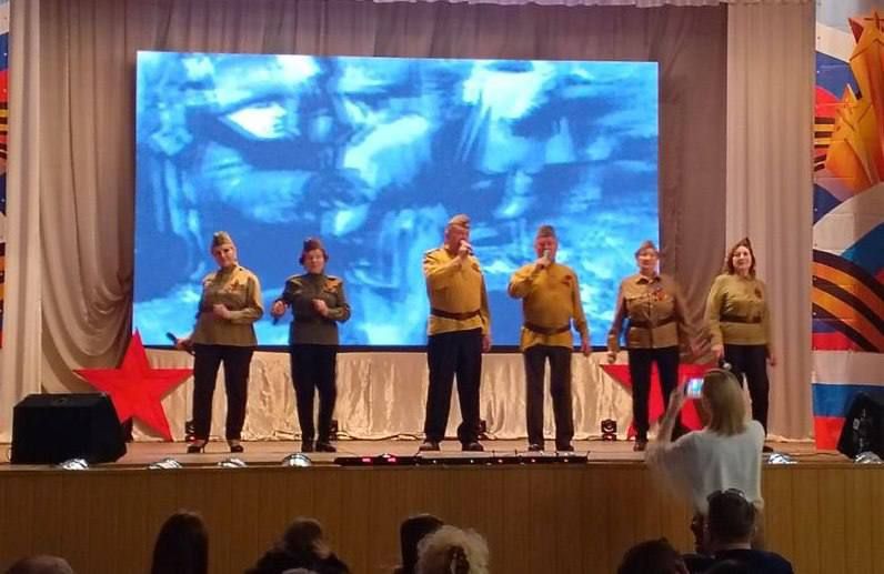 В Алчевске состоялся фестиваль "Пусть память говорит" В Алчевске состоялся фестиваль "Пусть память говорит"