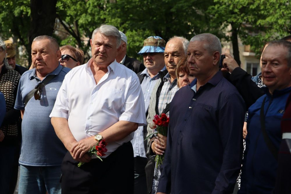 В Стаханове почтили память ликвидаторов последствий аварии на ЧАЭС В Стаханове почтили память ликвидаторов последствий аварии на ЧАЭС