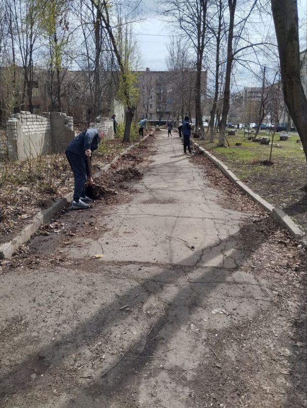 В рамках Всероссийского субботника жители и сотрудники ТСЖ проявили активную инициативу, принимая участие в благоустройстве своих территорий В рамках Всероссийского субботника жители и сотрудники ТСЖ проявили активную инициативу, принимая участие в благоустройстве своих территорий