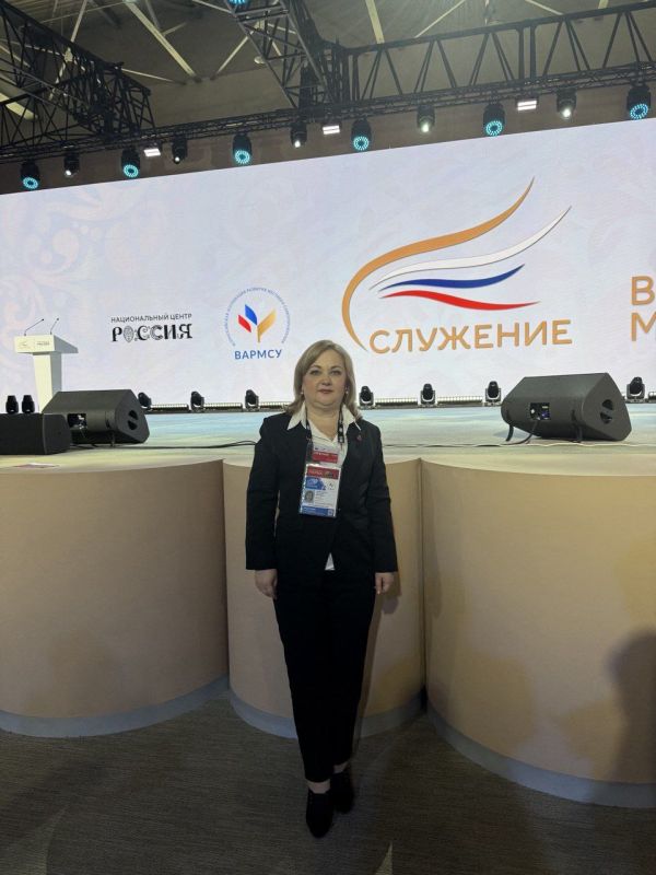 Делегация Алчевска приняла участие в главном муниципальном Форуме «Малая Родина – сила России» в Москве Делегация Алчевска приняла участие в главном муниципальном Форуме «Малая Родина – сила России» в Москве
