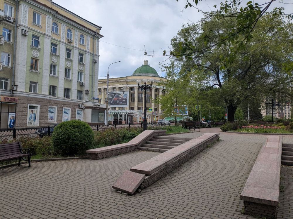 Сергей Лебедев: #Донецк, переход к миру. Живёт Донецк, хочется чтобы быстрее пришла Россия по-настоящему, чтоб мир пришел, уверенность, что завтра будет, в смысле наступит Сергей Лебедев: #Донецк, переход к миру. Живёт Донецк, хочется чтобы быстрее пришла Россия по-настоящему, чтоб мир пришел, уверенность, что завтра будет, в смысле наступит