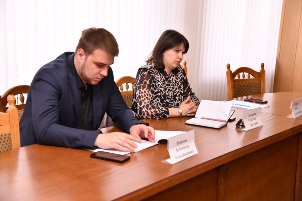 Проведено заседание Комиссии по делам несовершеннолетних и защите их прав Проведено заседание Комиссии по делам несовершеннолетних и защите их прав