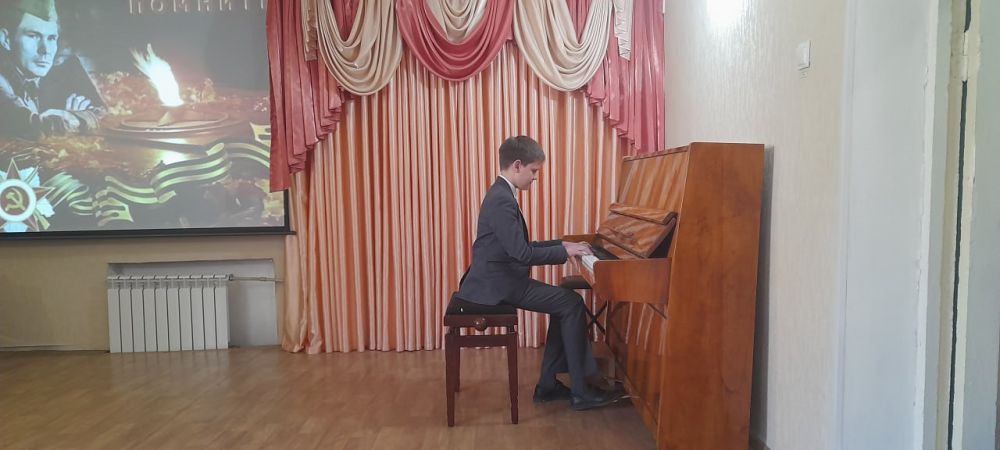 Подходит к концу учебный год, и мы подводим итоги нашей плодотворной работы Подходит к концу учебный год, и мы подводим итоги нашей плодотворной работы