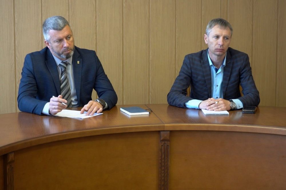 Андрей Сухачев: На аппаратном совещании с коллегами обсуждали: Андрей Сухачев: На аппаратном совещании с коллегами обсуждали: