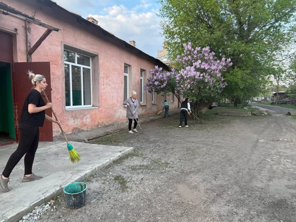 Потрудились на славу!. 26 апреля по всей стране прошел Всероссийский субботник Потрудились на славу!. 26 апреля по всей стране прошел Всероссийский субботник