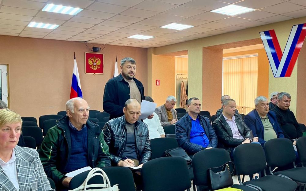 Константин Роговенко провел рабочую встречу с представителями администраций Беловодска, Новоайдара, Мелового и субъектов ТЭК Константин Роговенко провел рабочую встречу с представителями администраций Беловодска, Новоайдара, Мелового и субъектов ТЭК