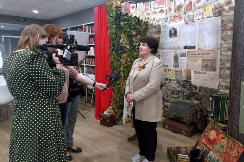 Свердловская центральная городская библиотека им. В.П. Астафьева присоединилась к Всероссийской просветительской акции «Библионочь – 2025» «Свои герои» Свердловская центральная городская библиотека им. В.П. Астафьева присоединилась к Всероссийской просветительской акции «Библионочь – 2025» «Свои герои»