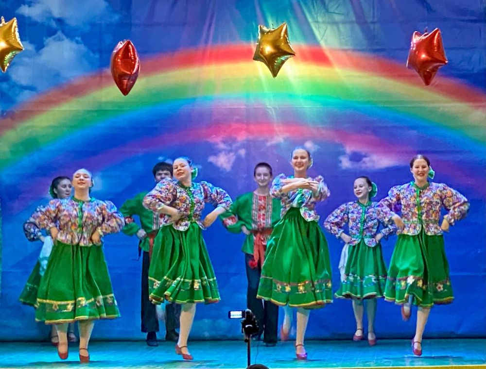 Станично-Луганский ДК. 25 апреля состоялся незабываемый концерт «Радуга танца» в честь Международного дня танца! Станично-Луганский ДК. 25 апреля состоялся незабываемый концерт «Радуга танца» в честь Международного дня танца!