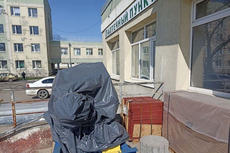 Красноярский край приступил к подготовительным работам по замене грузопассажирских лифтов в Свердловской ЦГМБ Красноярский край приступил к подготовительным работам по замене грузопассажирских лифтов в Свердловской ЦГМБ