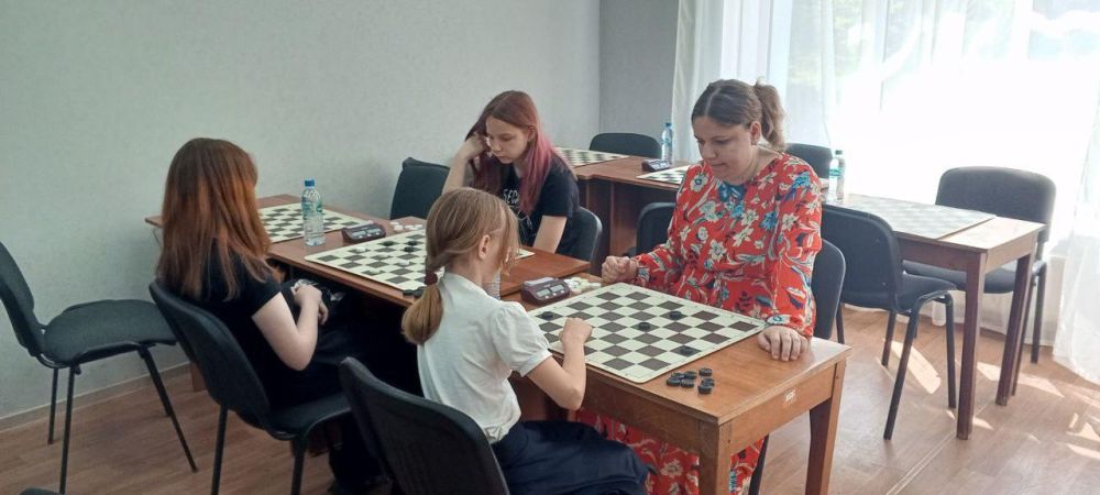 Первый шашечный чемпионат ЛНР собрал 30 игроков с разных территорий Республики Первый шашечный чемпионат ЛНР собрал 30 игроков с разных территорий Республики