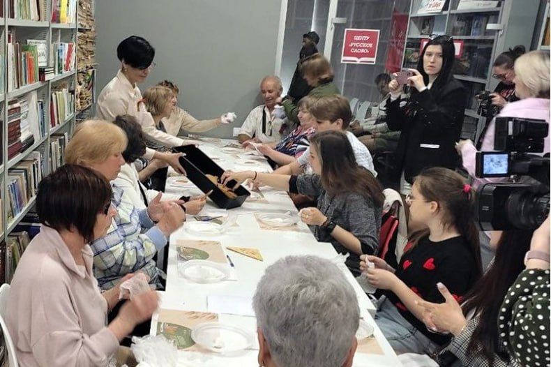 Свердловская центральная городская библиотека им. В.П. Астафьева присоединилась к Всероссийской просветительской акции «Библионочь – 2025» «Свои герои» Свердловская центральная городская библиотека им. В.П. Астафьева присоединилась к Всероссийской просветительской акции «Библионочь – 2025» «Свои герои»