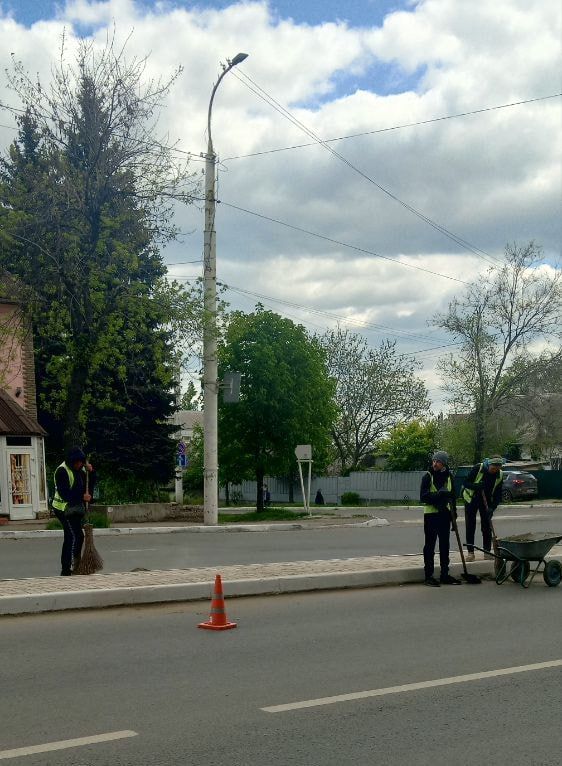 Город активно готовится к праздникам Город активно готовится к праздникам