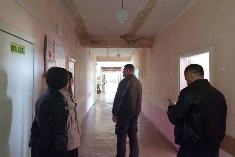 Красноярский край приступил к подготовительным работам по замене грузопассажирских лифтов в Свердловской ЦГМБ Красноярский край приступил к подготовительным работам по замене грузопассажирских лифтов в Свердловской ЦГМБ