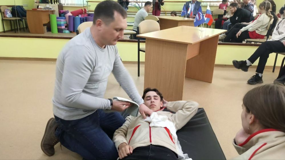 Урок для будущих спасателей к 80-летию Победы Урок для будущих спасателей к 80-летию Победы
